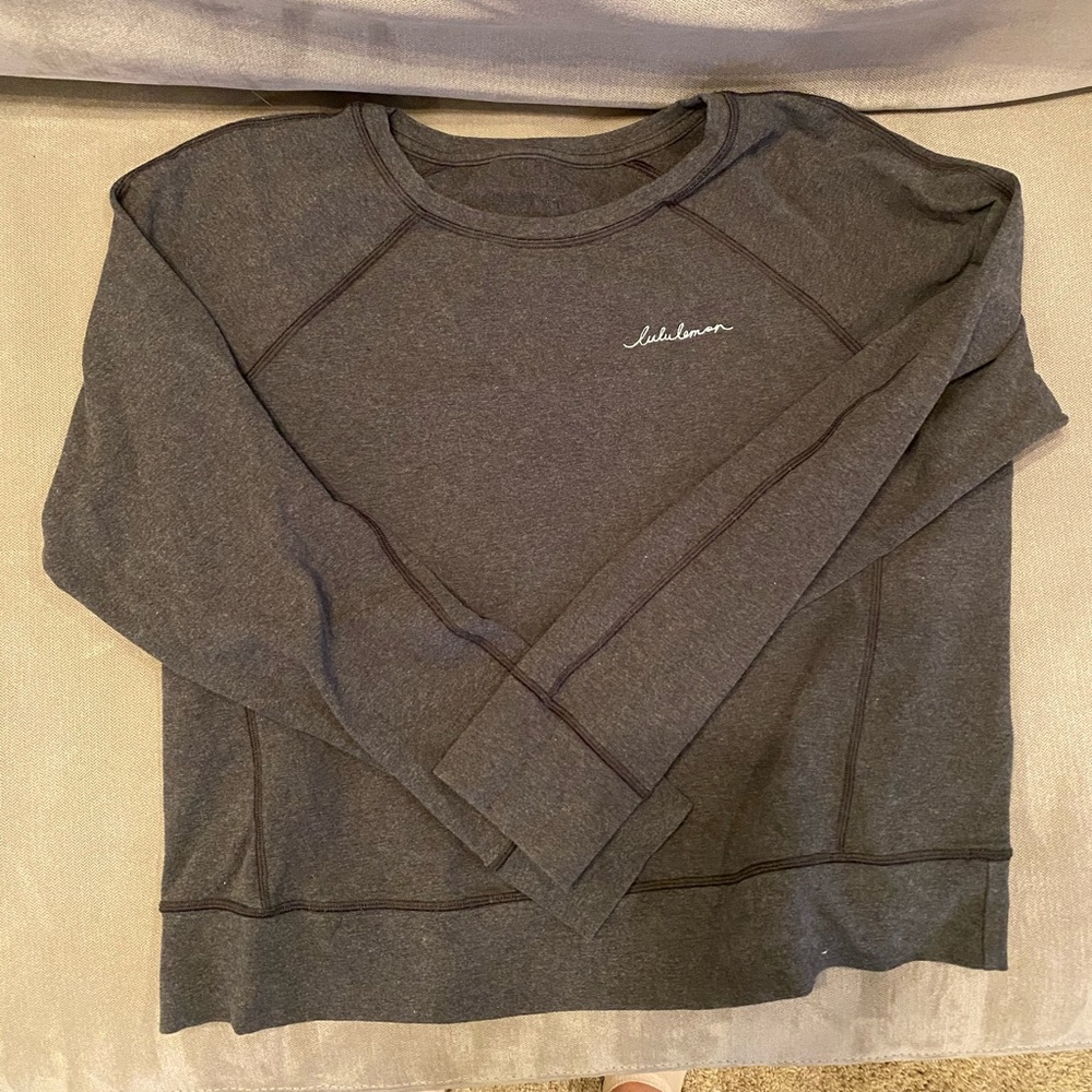 Lululemon cropped pullover size 8